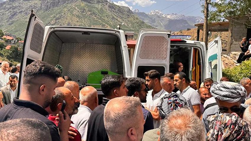 Hakkari'de katliam gibi olay! Uzman çavuş, kayınpederinin evini bastı: 4 kişiyi öldürdü kendisi de yaralandı