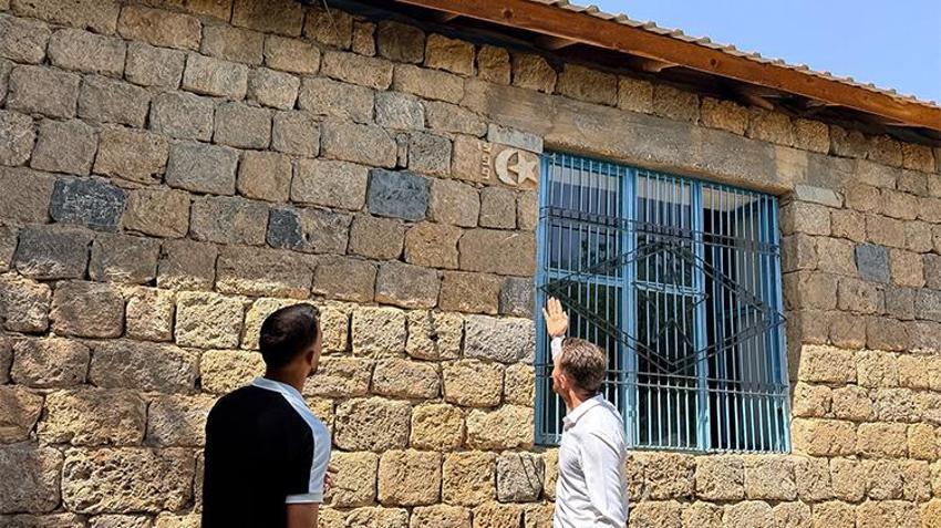 Uludere’nin gizli cevheri: Ortabağ’da ziyaretçi akınına uğrayan "motifli" ev