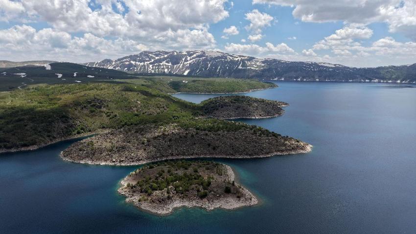 Dünyanın en büyük kalderalarından Nemrut Kalderası'nın milli park ilanı için son aşamaya gelindi