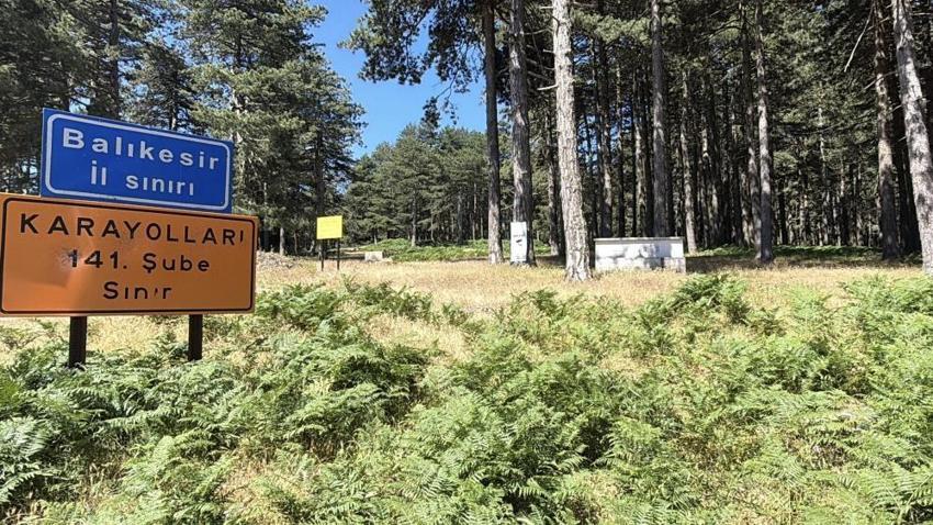 Kazdağları’nda yaz bereketi: Şelaleler coştu, kamerayı alan o kanyona koşuyor