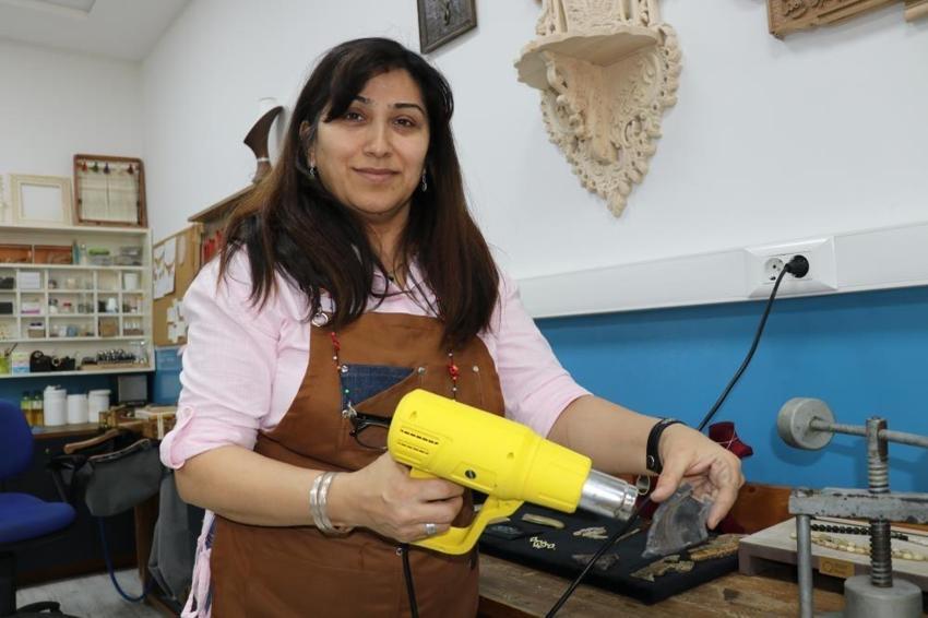 Dünyaca ünlü Sivas kemiğini sanata dönüştürdü: Boynuzdan tasarımlar yapılıyor