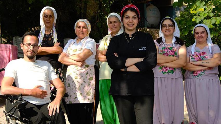 Mezun oldu memur olmaya çalışmadı! Bursa'daki köyüne dönüp üretmeye başladı: Şehir dışından onun için geliyorlar