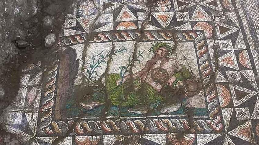 Dünyada eşi benzeri yok! Aspendos’ta heyecan veren keşif: Nehir tanrısı genç Eurymedon mozaiği gün yüzüne çıktı!