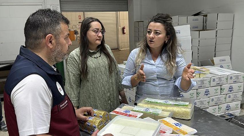 3 kız kardeş babalarından devraldı, üretimi katladı! Şimdi o tesisten çıkanlar 10 ile gönderiliyor
