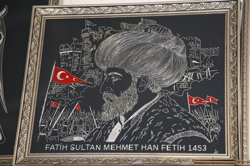 Yaptığı meslekten vazgeçti pandemiyi fırsata dönüştürdü, bitmekte olan mesleğin yeni ustası oldu