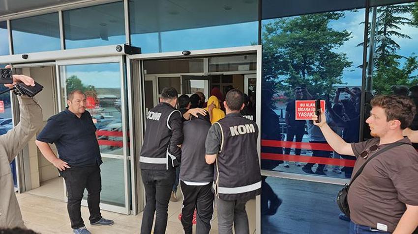 Zonguldak'ta rüşvetle kürtaj yaptığı öne sürülen doktora operasyon: 10 bin ile 100 bin lira arasında para istemiş!