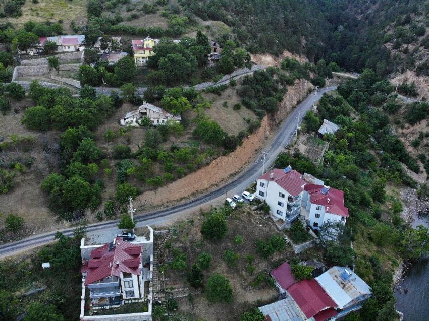 Vatandaşların tapulu arazileri her geçen gün küçülüyor, üretim alanları da tehlike altına giriyor