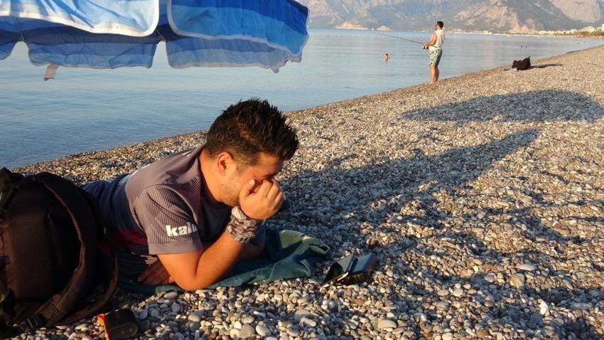 Milli heyecan Konyaaltı sahiline taşındı: Dev ekran kurulmadı