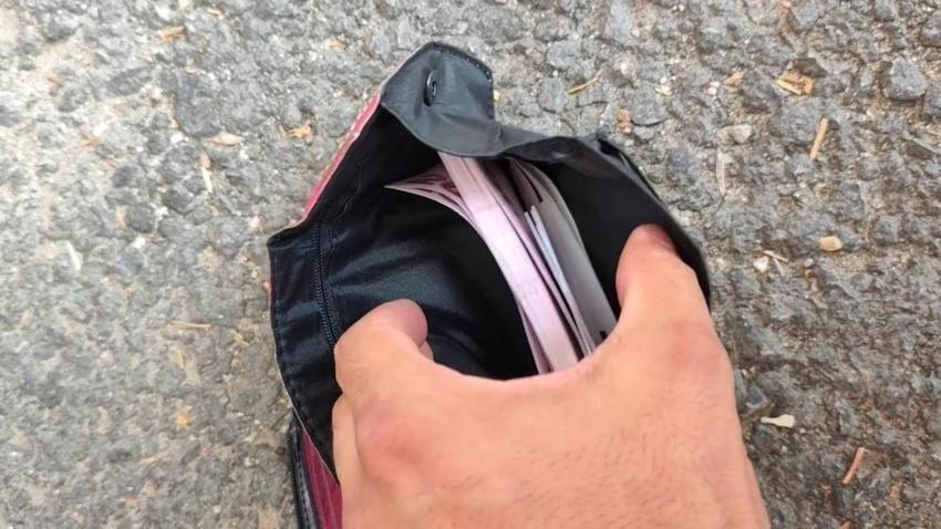 Adana'da kaybolan parasını ve cüzdanını teslim aldı: Poşetini sordu!