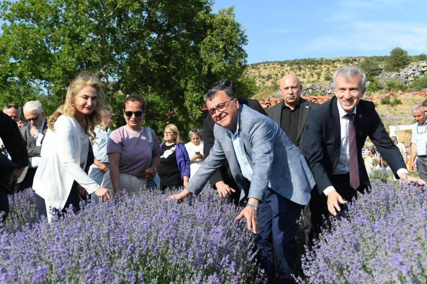 4. Altıeylül Lavanta Günleri’ne binlerce ziyaretçi akın etti: Üç gün boyunca bölge ekonomisine can suyu oldular!
