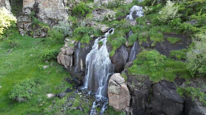 Niğde'de doğaseverlerin yeni gözdesi oldu: Adeta doğal bir terapi merkezi!
