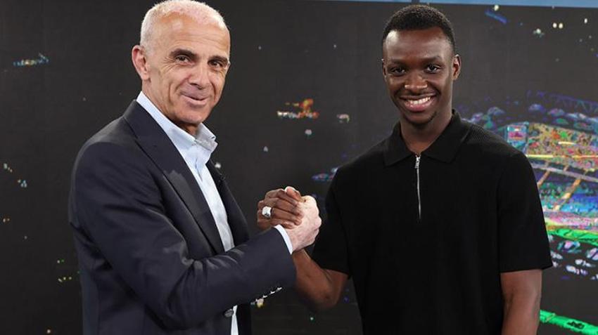 FENERBAHÇE'DEN YENİ TRANSFER | Amara Diouf Kimdir? Amara Diouf Hangi Takımdan Fenerbahçe'ye Geldi, Kaç Yaşında ve Hangi Mevkide Oynuyor?
