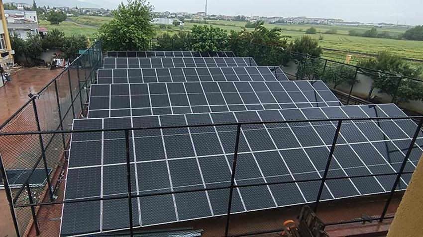 Gaziantep'te 3 binanın elektriği tamamen güneşten: Kendi paralarıyla dev tesis kurdular!