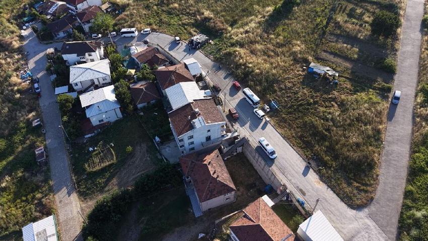Tapulu evlerinde ortak görünce şok oldular! Belediye ecrimisil ücreti ödemek zorunda kalacaklarını bildirdi