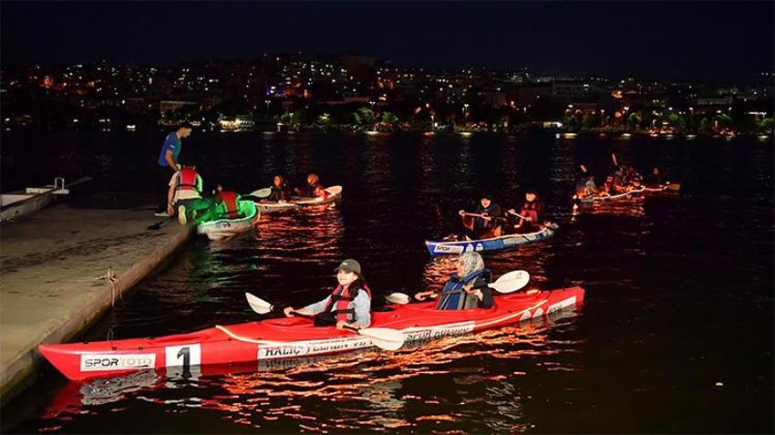 İstanbul’un göbeğinde görsel şölen! Tarihi yarımada manzaralı ücretsiz etkinliğe akın ettiler