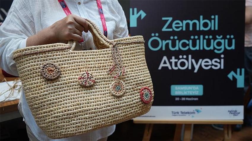 Taşıma işini poşete kaptıran zembil, şimdi Samsunlu kadınların elinde aksesuara dönüşüyor