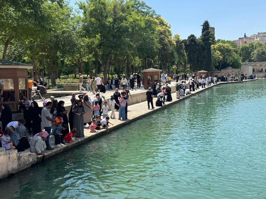 Sıcaklıklar 5 derece yükselecek havalar bunaltacak! Meteoroloji uyardı Prof. Dr. Şen tarih verdi: İşiniz yoksa dışarı çıkmayın