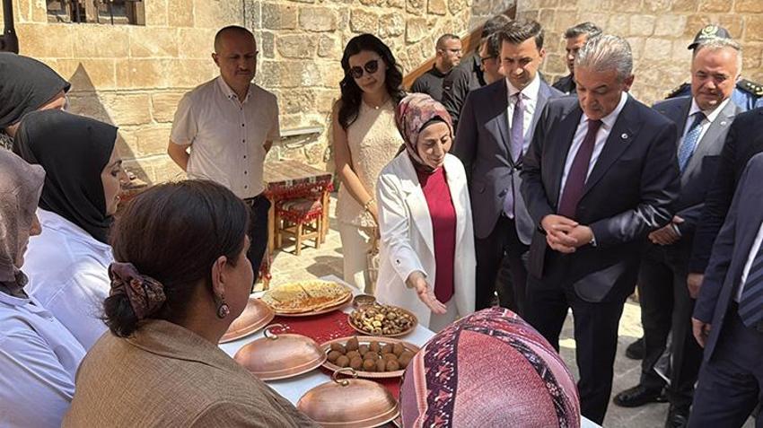 Mardin'de asırlık taş konak gastronomi merkezine dönüştü: 250 kadının emeği dünya pazarına sunuluyor!