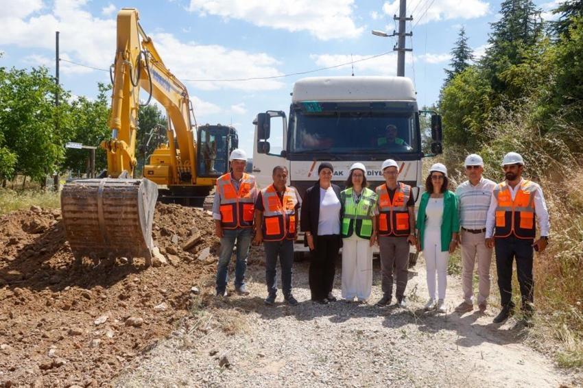 Uşak'ta dev altyapı seferberliği! Turizm ve sosyal alanlara ulaşım saniyeler sürecek!