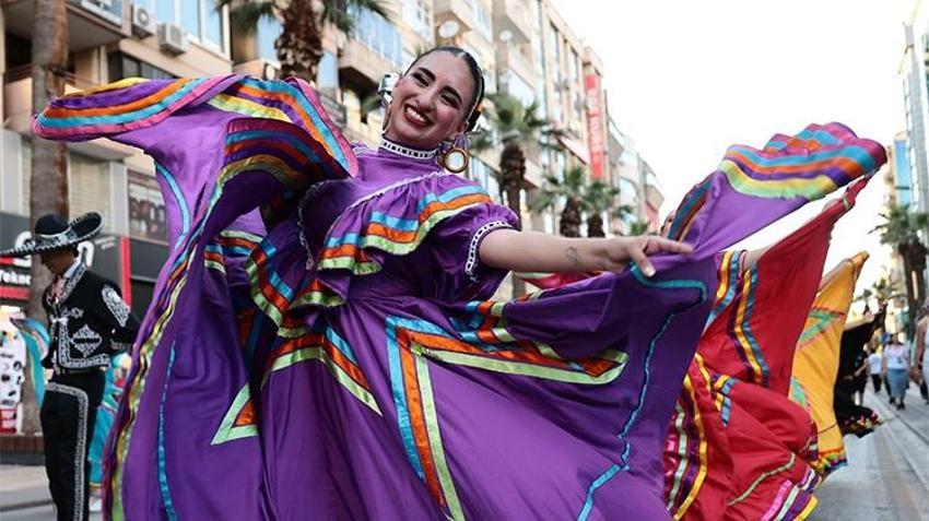Denizli’de kıtalar birleşti! Şili'den Senegal'e, Rusya'dan Meksika'ya... Tam 20 ülke buluştu! 5 Temmuz’a kadar sürecek…