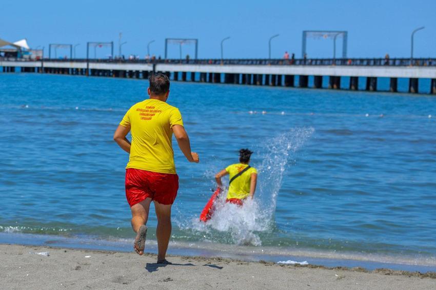 Türkiye'nin en uzun kumsallarına sahip deniz turizminin gözde şehri Samsun'da Mavi bayraklı plaj sayısı 16'dan 19'a yükseldi