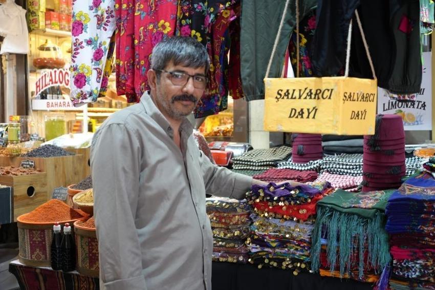 Gaziantep'te sıcak havaya karşı geleneksel kıyafet: İlgi giderek artıyor