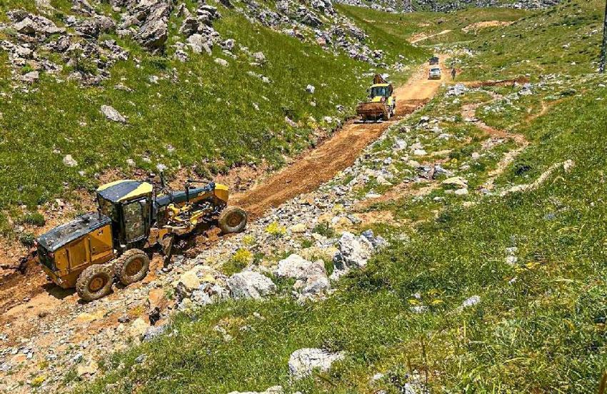 Kozluk'ta üreticinin beklediği müjde geldi! Çalışma arıcı ve besicilerin yüzünü güldürdü