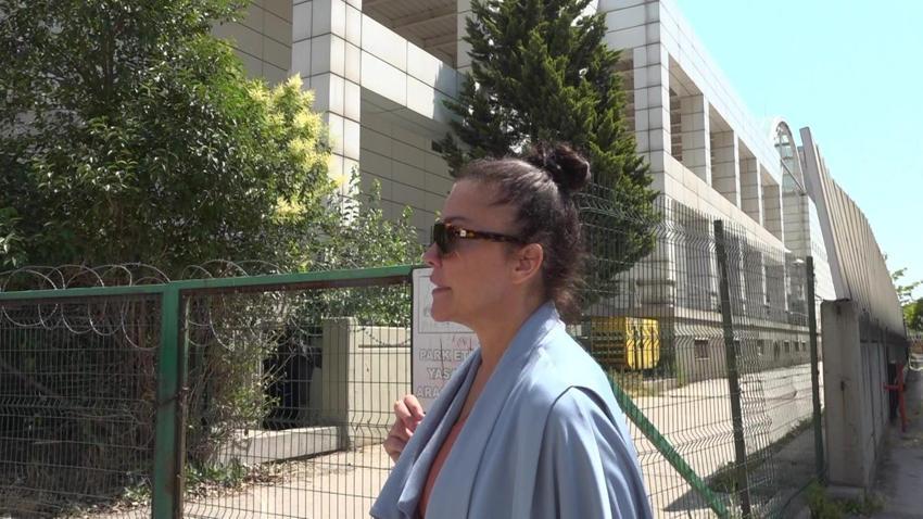 Deniz Akkaya misafir gittiği evi işgal ettiği öne sürüldü, polis nezaretinde tahliye edildi