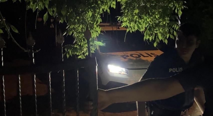 Deniz Akkaya misafir gittiği evi işgal ettiği öne sürüldü, polis nezaretinde tahliye edildi