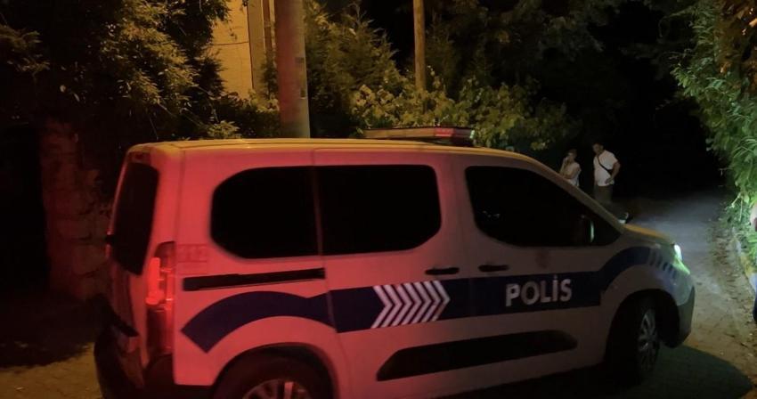 Deniz Akkaya misafir gittiği evi işgal ettiği öne sürüldü, polis nezaretinde tahliye edildi
