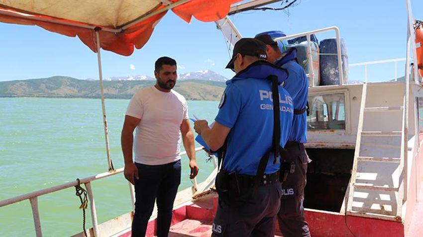 Bitlis'te deniz polisi inci kefalini korumak için düğmeye bastı: 4 kurbağa adam ve botlarla 7/24 kesintisiz takip ediliyor!