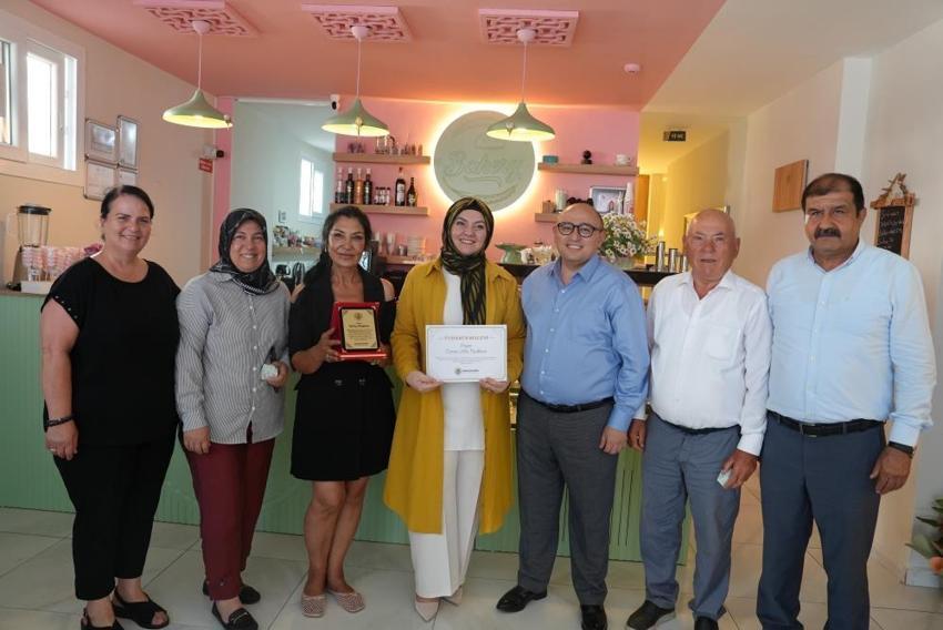 Yurt dışından gelip Mersin'de kendi işini kurdu! Görenler hayran kalıyor, siparişlere yetişemiyor