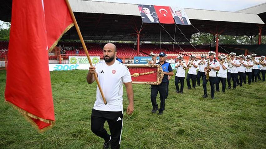 665. Tarihi Kırkpınar Yağlı Güreşleri'nde ikinci gün müsabakaları başladı! İlk sonuçlar gelmeye başladı