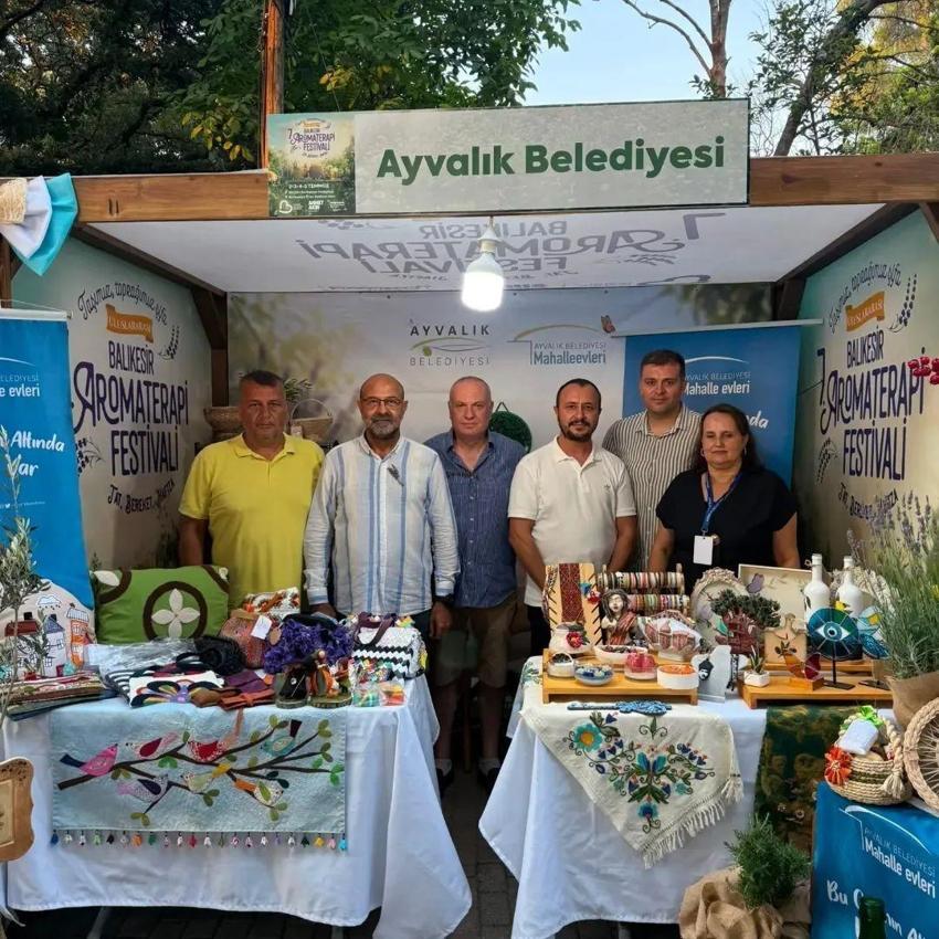 Ayvalık'ın eşsiz yöresel lezzetleri ziyaretçilerle buluştu