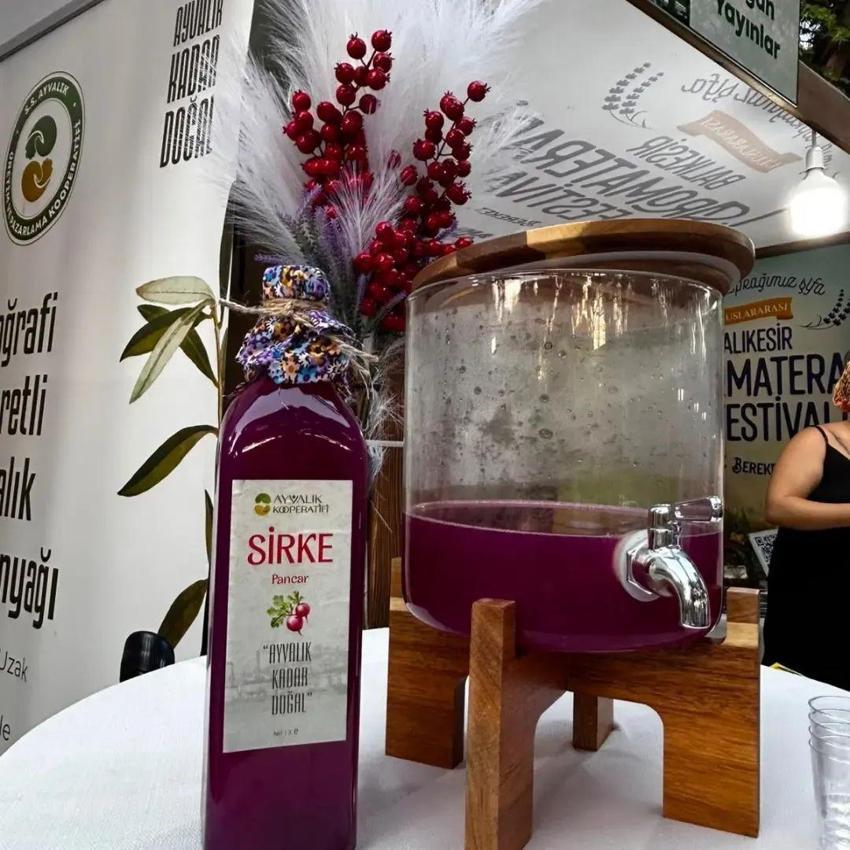 Ayvalık'ın eşsiz yöresel lezzetleri ziyaretçilerle buluştu