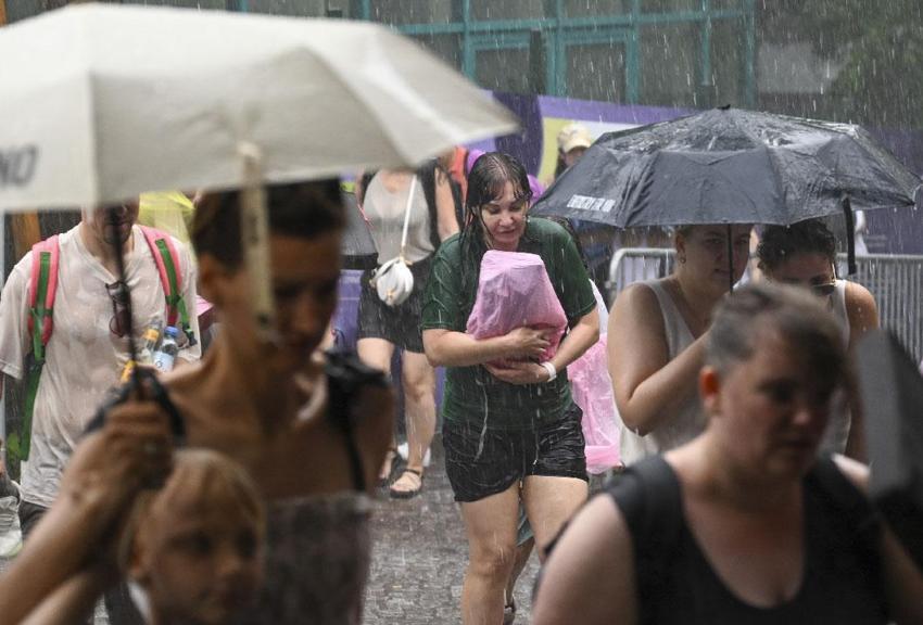 40 il için kuvvetli sağanak yağmur uyarısı geldi! Meteoroloji son hava durumu raporu ile bölgeleri tek tek açıkladı