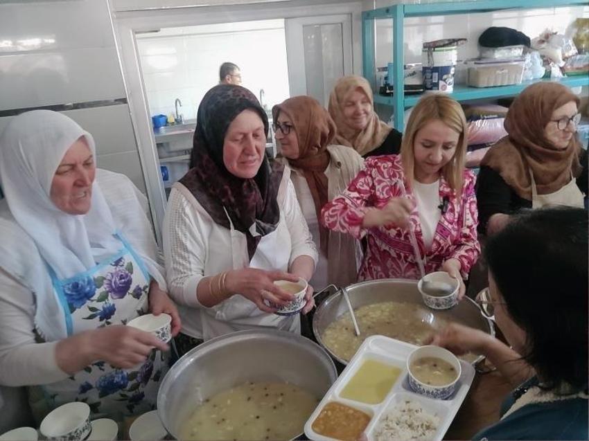 Bilecik'te kuyruğun nedeni sonradan anlaşıldı: Bin kişiyi aştı