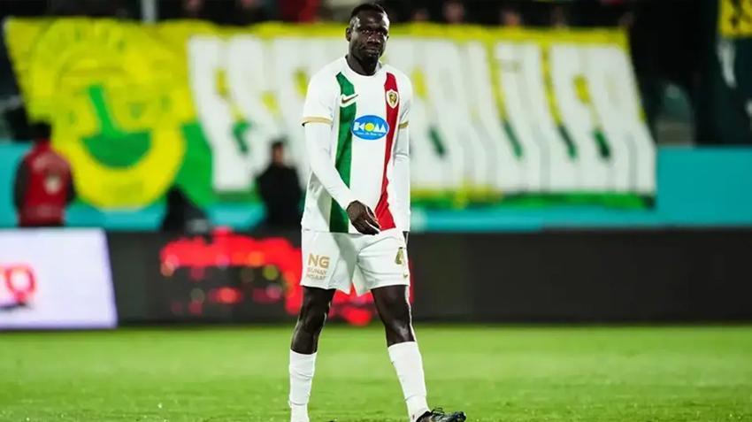 Amedspor'da Diagne krizi! Yeni takımını paylaştı, ortalık yıkıldı