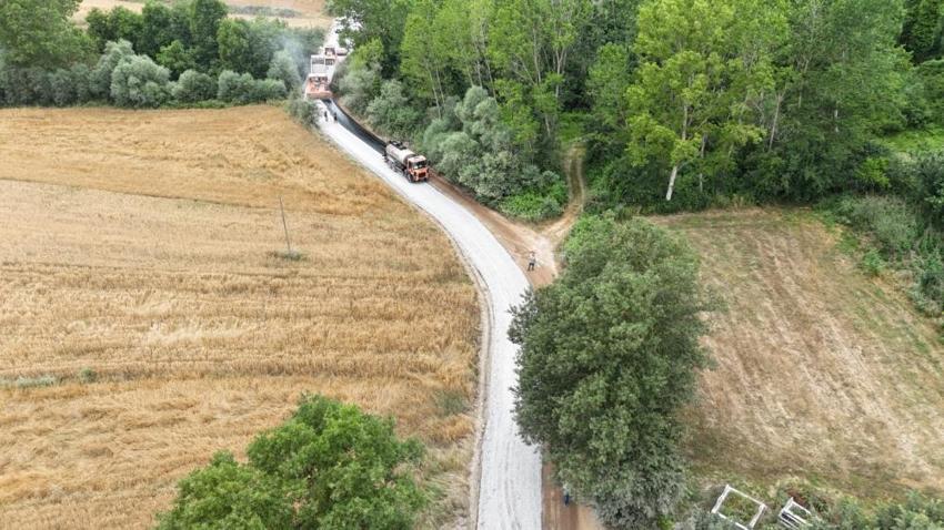 Samsun'da 40 yıldır yapılması beklenen yol asfalta kavuştu!