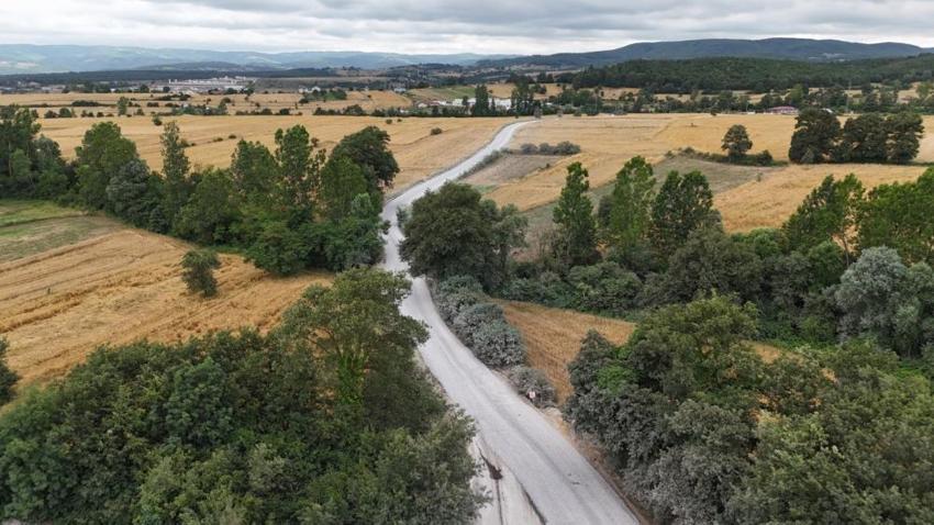 Samsun'da 40 yıldır yapılması beklenen yol asfalta kavuştu!