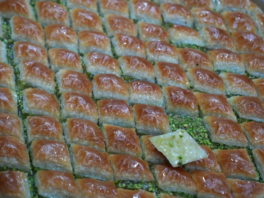 Gaziantep'te baklavanın satışını direkt etkiliyor: 3 geleneğin etkisiyle talep yağıyor