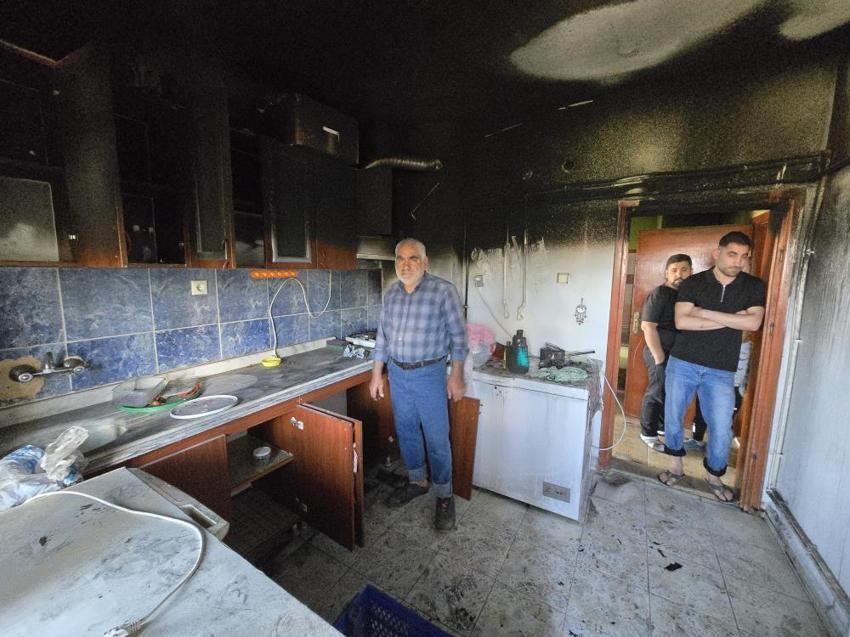 Bomba gibi patlayan buzdolabı sonrası evde büyük maddi hasar oluştu