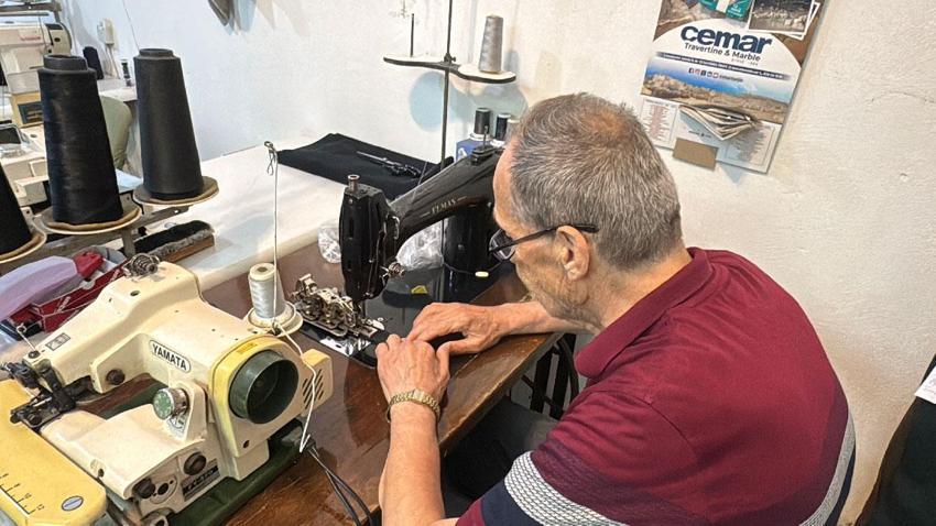 Zonguldak'ta çocuk yaşta başladığı mesleğini 61 yıldır elinden bırakmadı