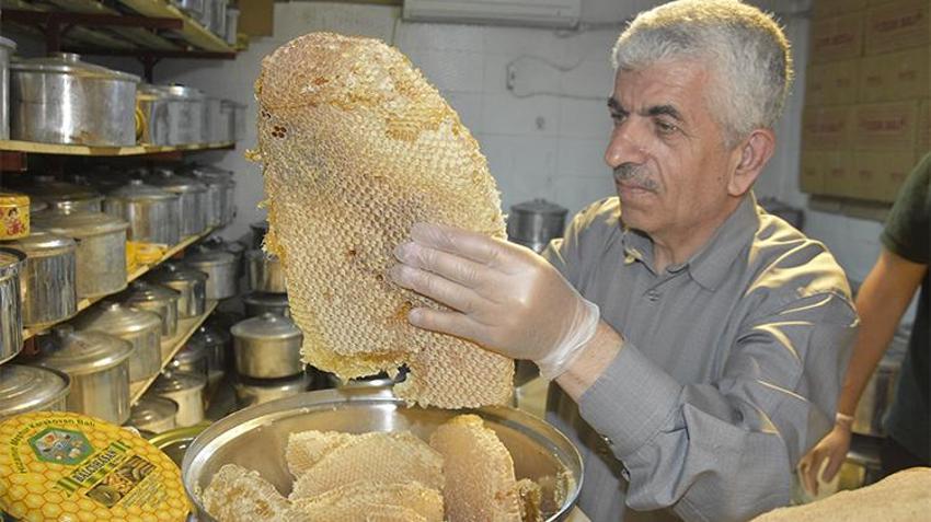NATO Zirvesi'nde gastronomi şöleni: Dünya liderlerine Hizan kara kovan balı ikram edildi