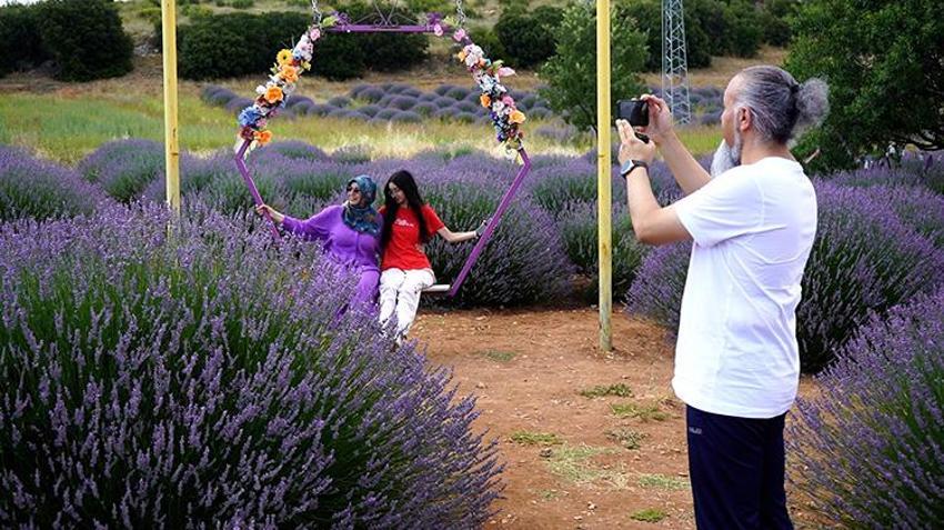 Isparta'da tarlalar mor örtüye büründü! 'Lavanta Kokulu Köy' Kuyucak 130 bin ziyaretçi bekliyor