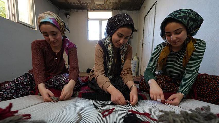 Adıyaman'da her evde saniyeler içine dokunuyor, yurt dışında kapış kapış satılıyor!