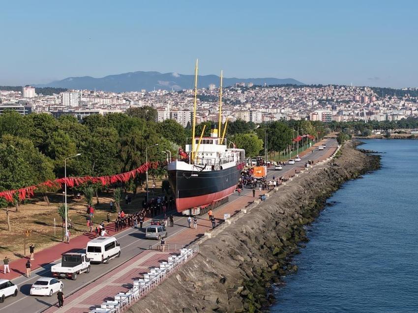 Bandırma Vapuru karadan yürütüldü: Kuruluşun ayak izi yeni yerine taşındı