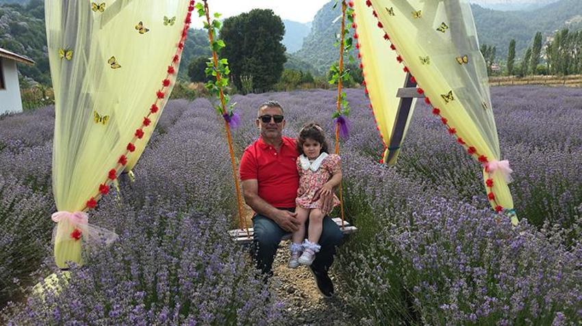 Adana'nın lavanta tarlaları fotoğraf çekim platolarına dönüştü!