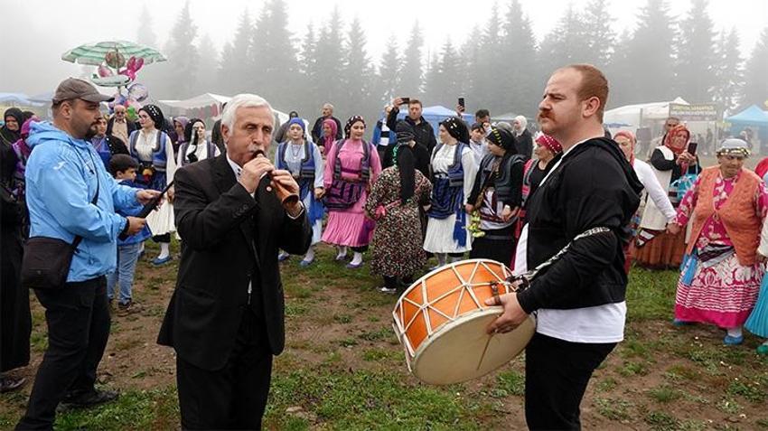 Trabzon'da renkli görüntüler! 150 yıllık göç hikayesi şenlikle canlandırıldı
