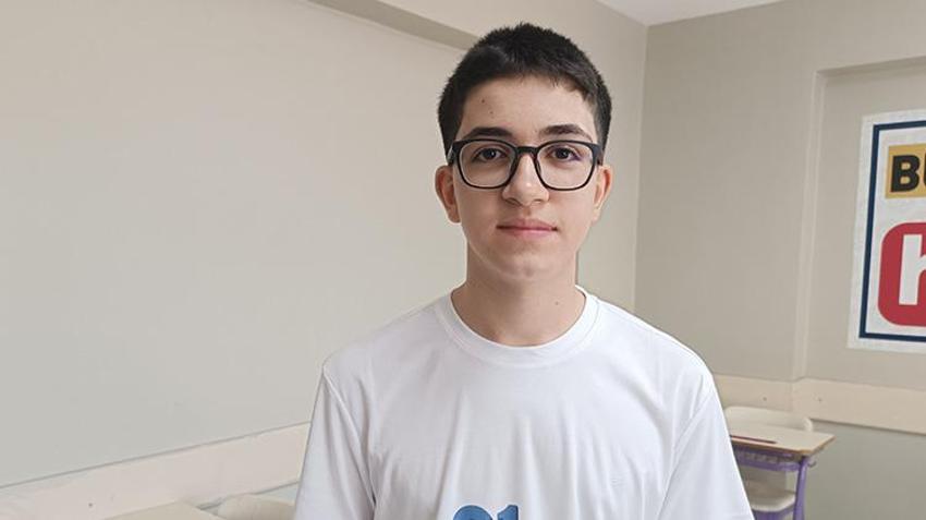 Batmanlı öğrenci LGS'den 500 tam puan aldı! Sınava hazırlandığı kurs merkezi 500 bin TL ödül verdi